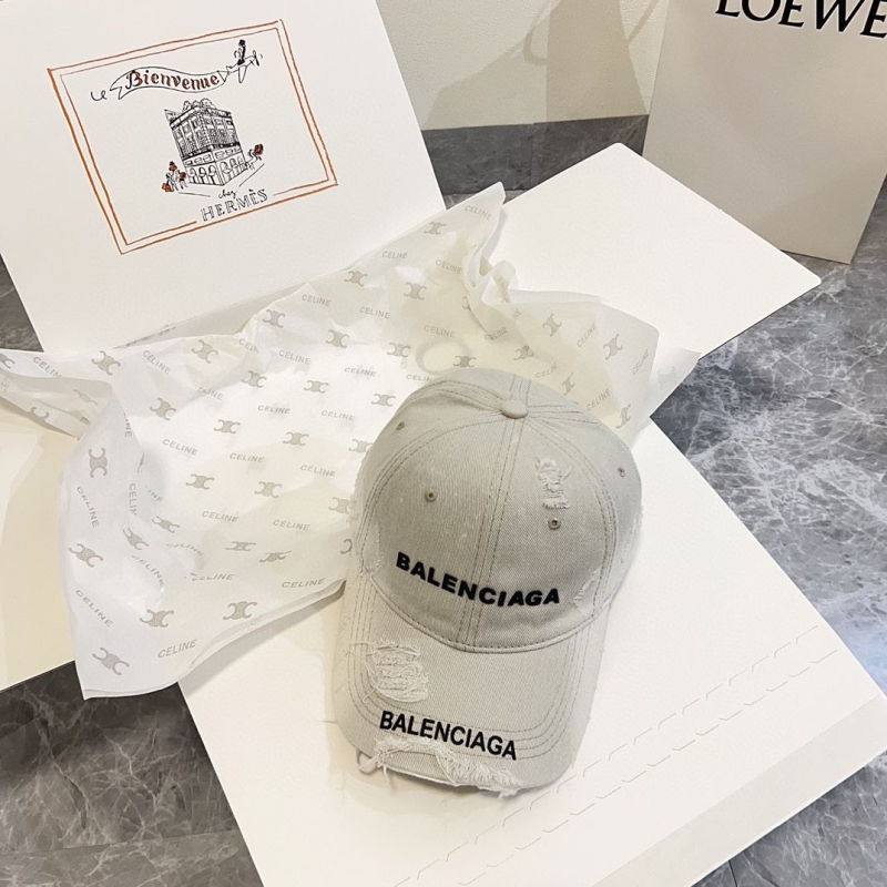 BALENCIAGA